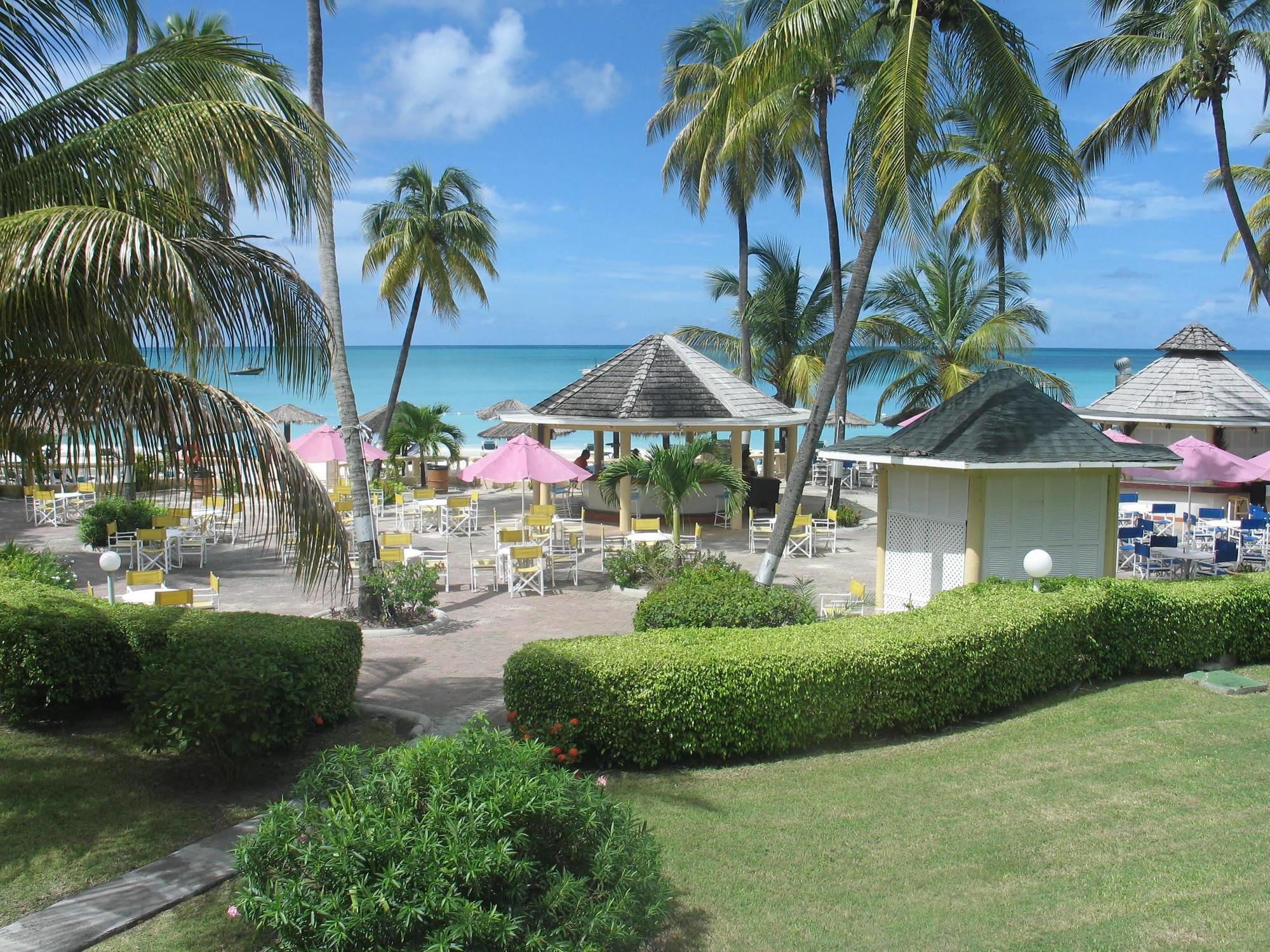 Starfish Halcyon Cove Hotel Dickenson Bay Exterior photo
